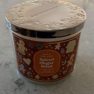 Bath and body works spiced gingerbread candle